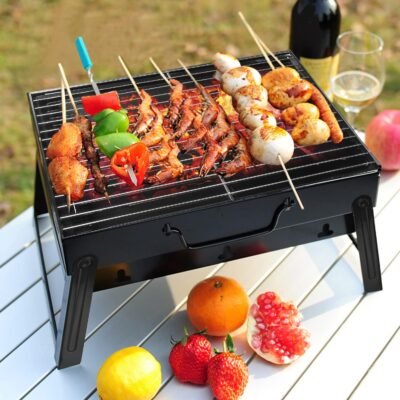 Portable charcoal grill